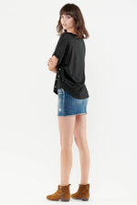 Black V-neck t-shirt with silver stars - Image n°2