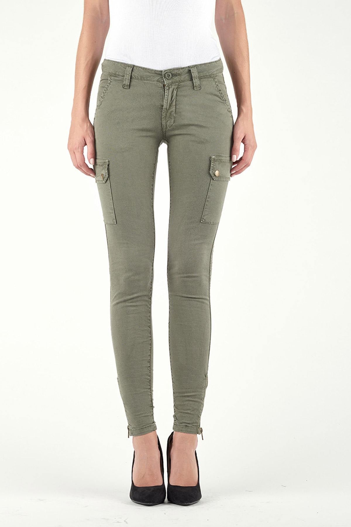 Women's military khaki cargo pants - Image n°1