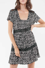 Short black patterned dress - Image n°5