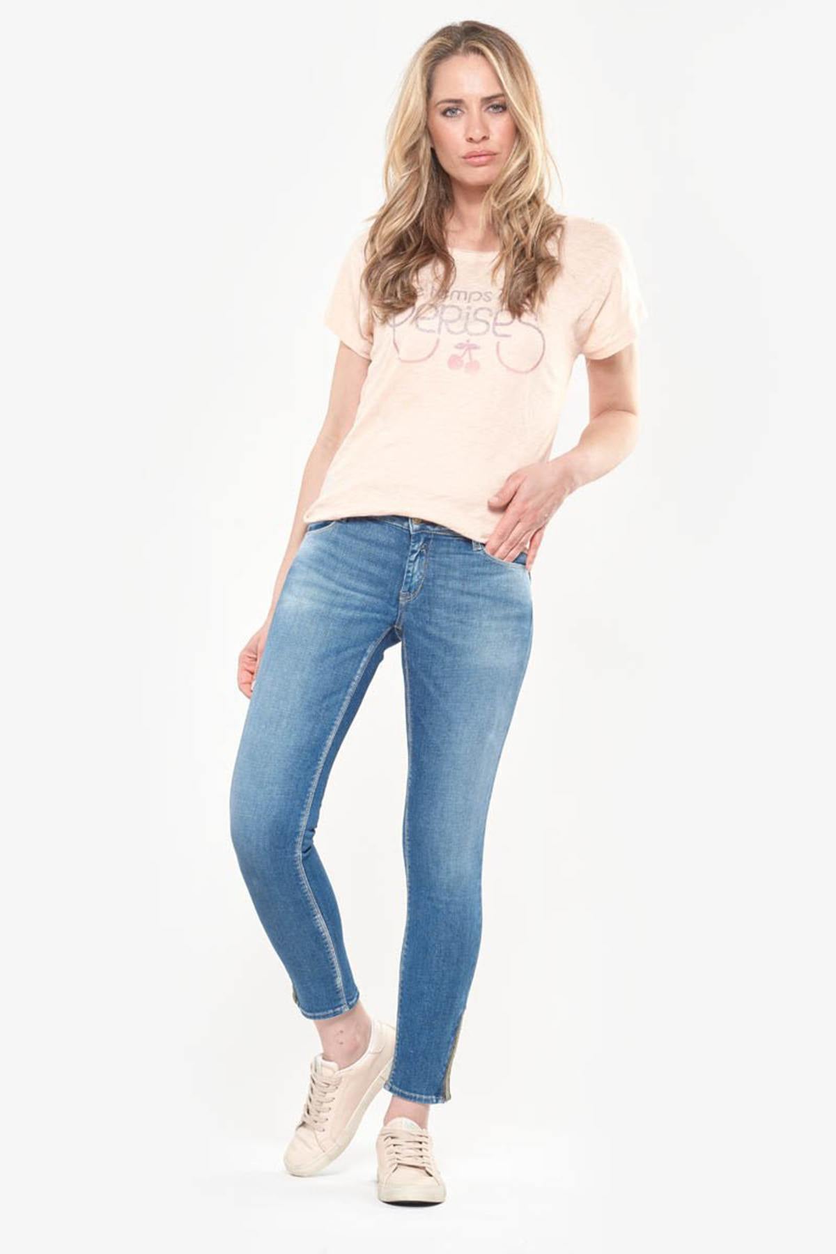 Women's fitted jeans with push-up effect - Image n°5