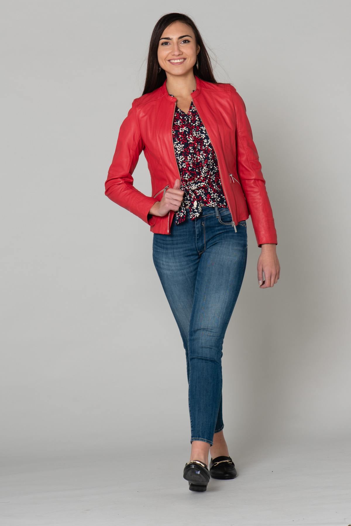 Spencer in red leather - Image n°2