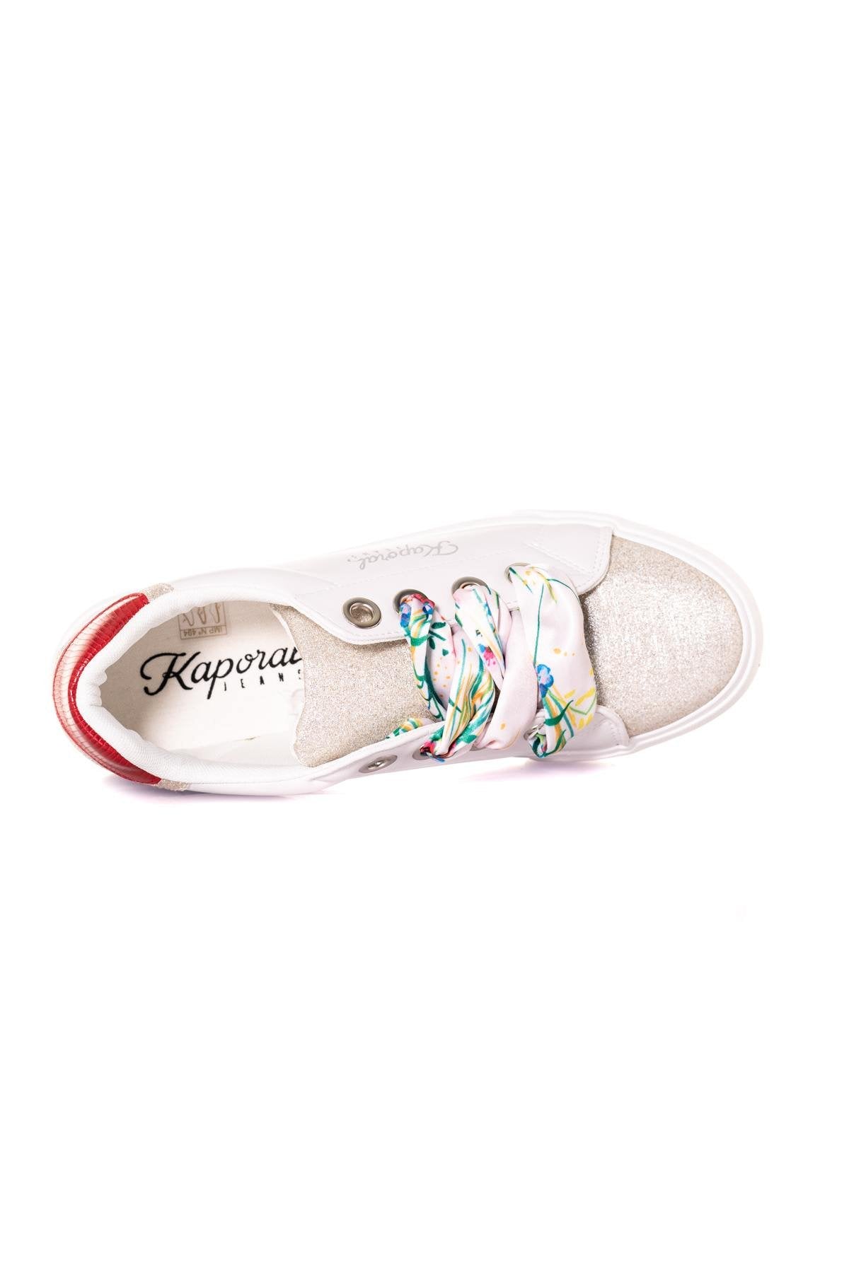 Trendy sneakers - Image n°10