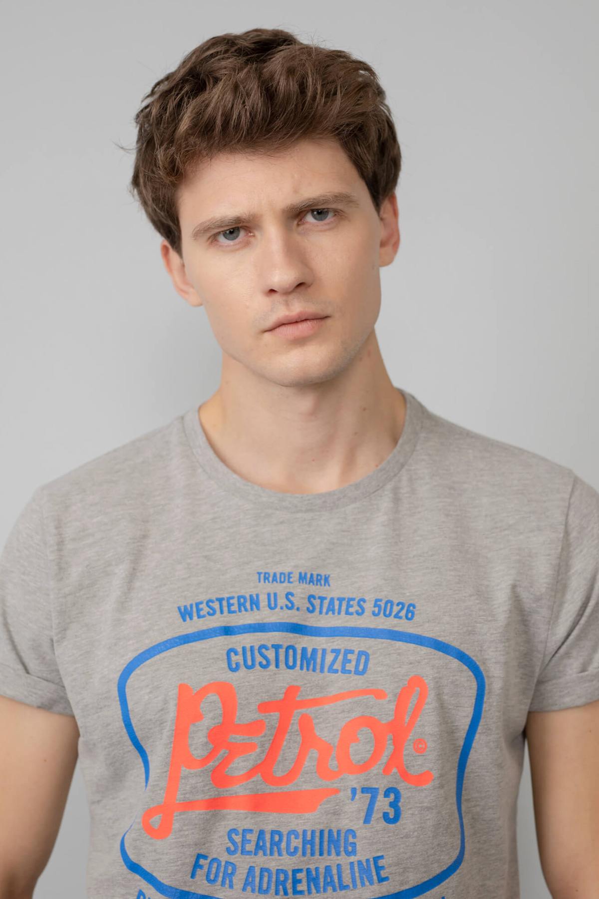 Heather gray T-shirt with chest print - Image n°4