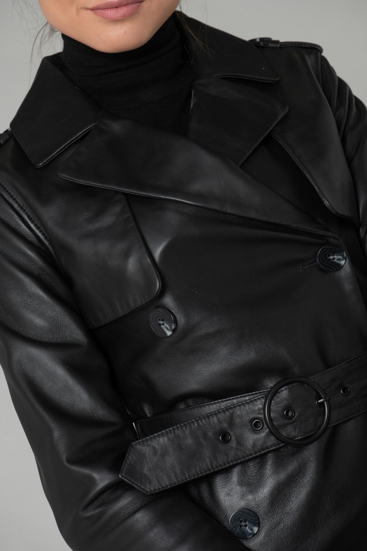 Long black leather trench jacket - Image n°10