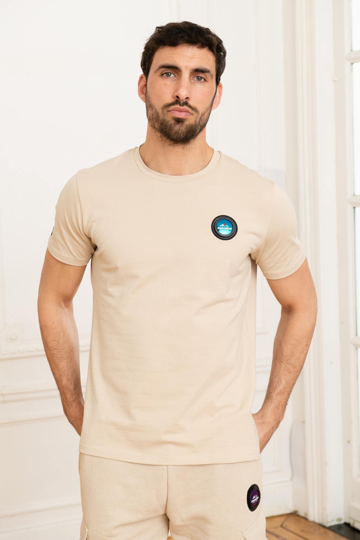 Beige sportswear t-shirt - Image n°1