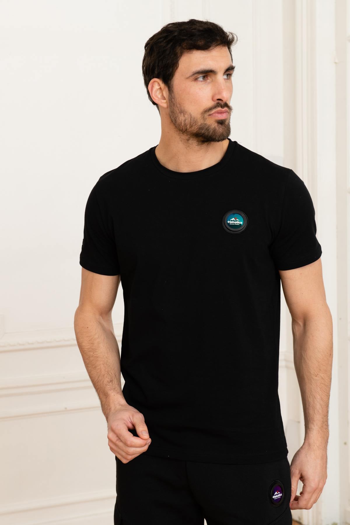 Men's black sportswear t-shirt - Image n°1