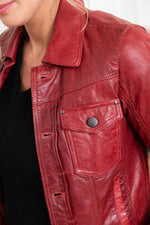 Short red leather jacket - Image n°8