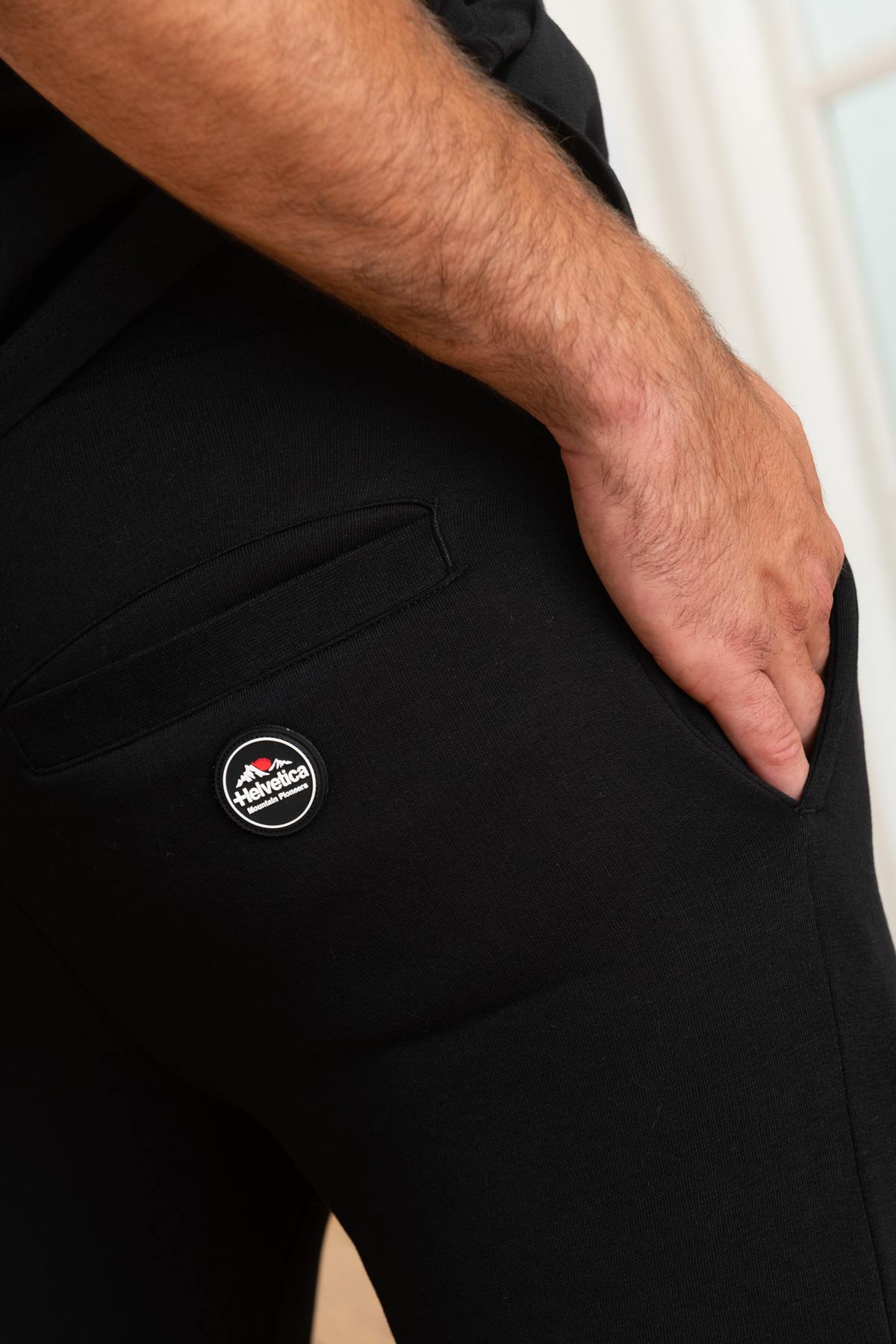 Black slimfit jogging pants - Image n°3