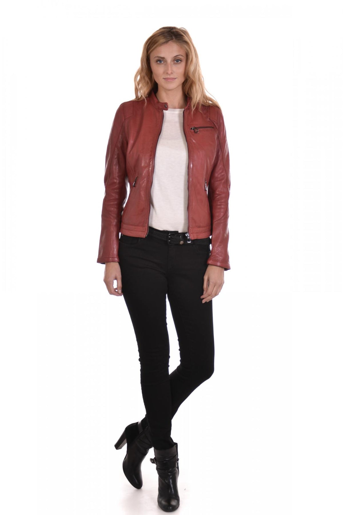 Dark red lambskin jacket, moto-inspired with a feminine touch. - Image n°2