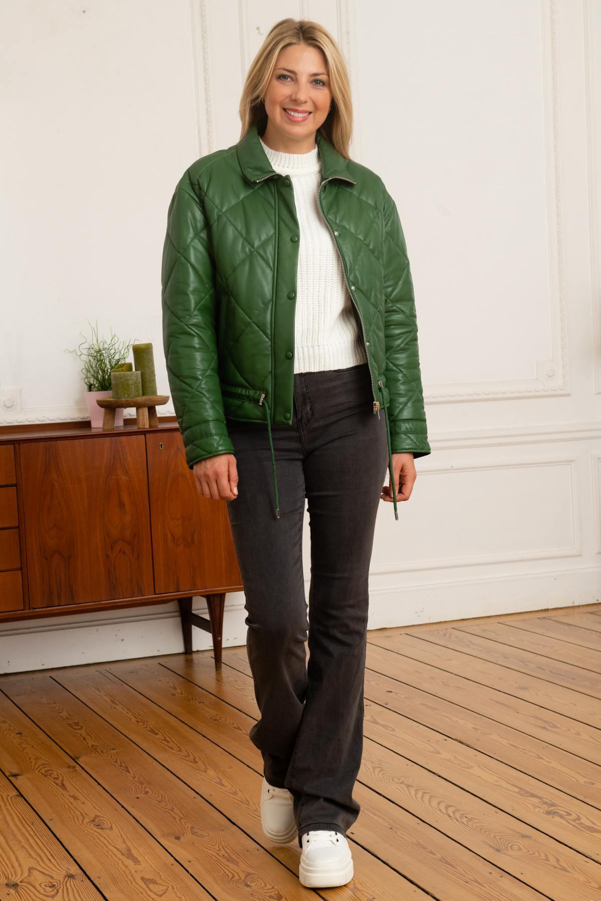 Oakwood's emerald jacket in quilted sheepskin with a shirt collar. - Image n°2