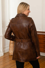 Long lambskin jacket: wide collar, zip sleeves, and a belted waist. - Image n°5