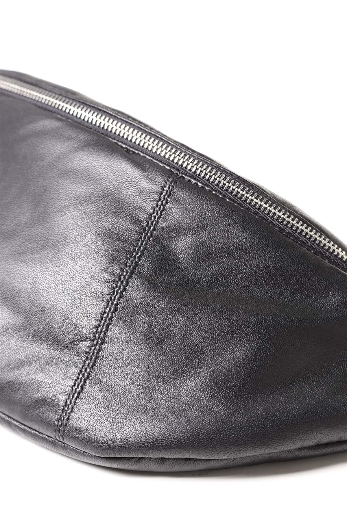 Women's black leather fanny pack - Image n°4