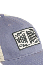 White and blue denim mesh cap with a distressed effect - Image n°3