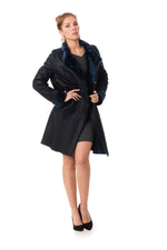 Reversed sheepskin in navy: warm, soft, and timelessly elegant. - Image n°2