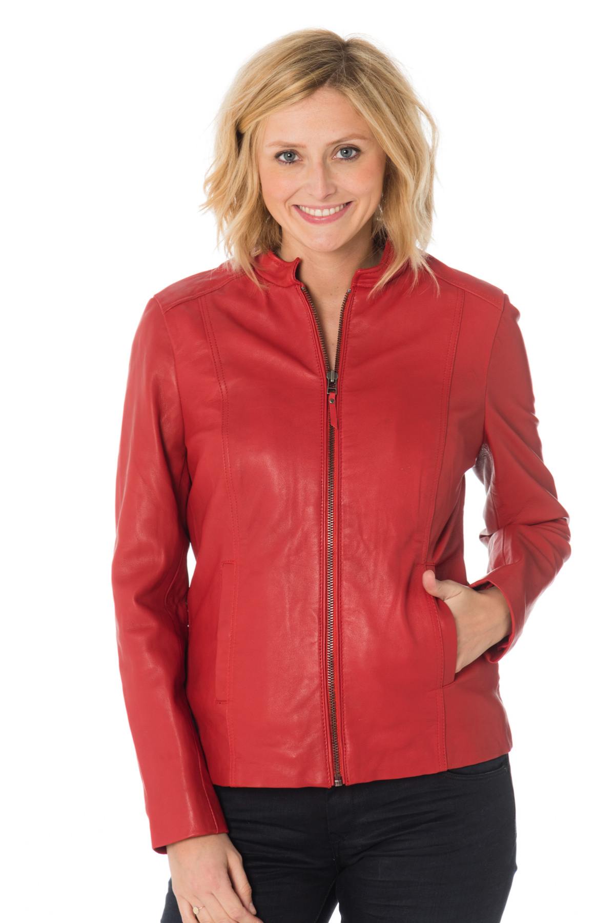 Red sheepskin jacket, slimfit for curves, stretch lining for comfort. - Image n°3