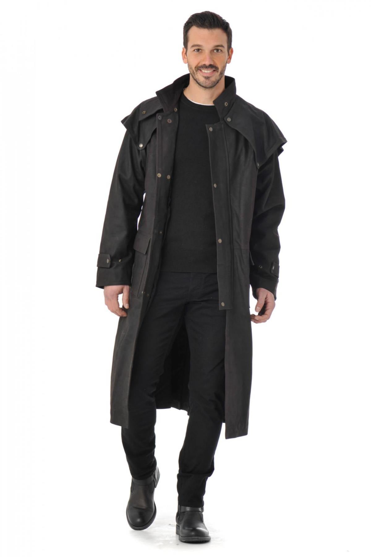 Buffalo leather coat, French-made, with detachable cape and ample cut. - Image n°1