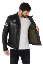 Walker Sheep Atlas: black lambskin, quilted shoulders, zipped details. - Image n°7