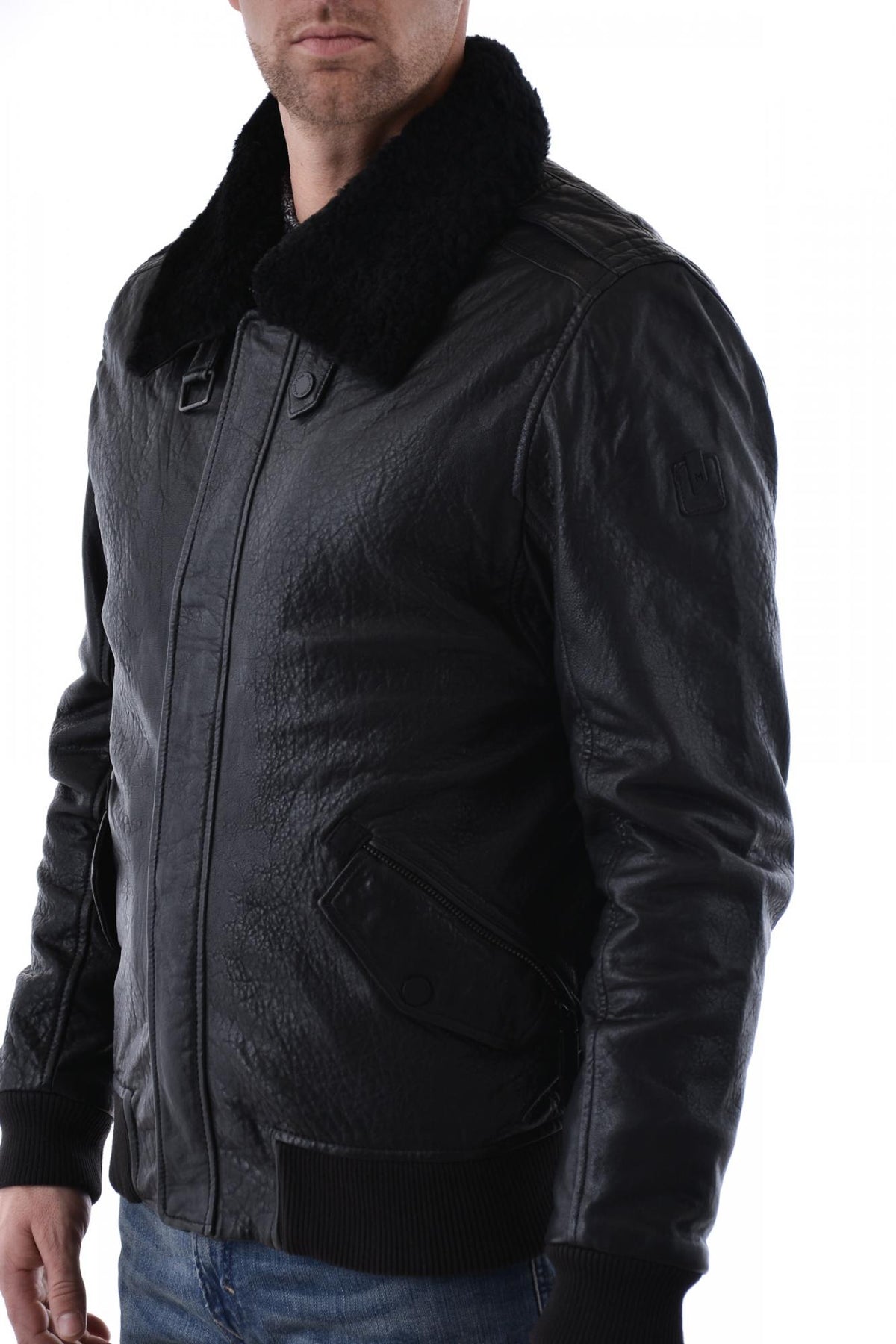 Gipsy's black lambskin jacket with removable shearling collar. - Image n°3