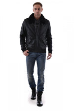 Gipsy's black lambskin jacket with removable shearling collar. - Image n°2