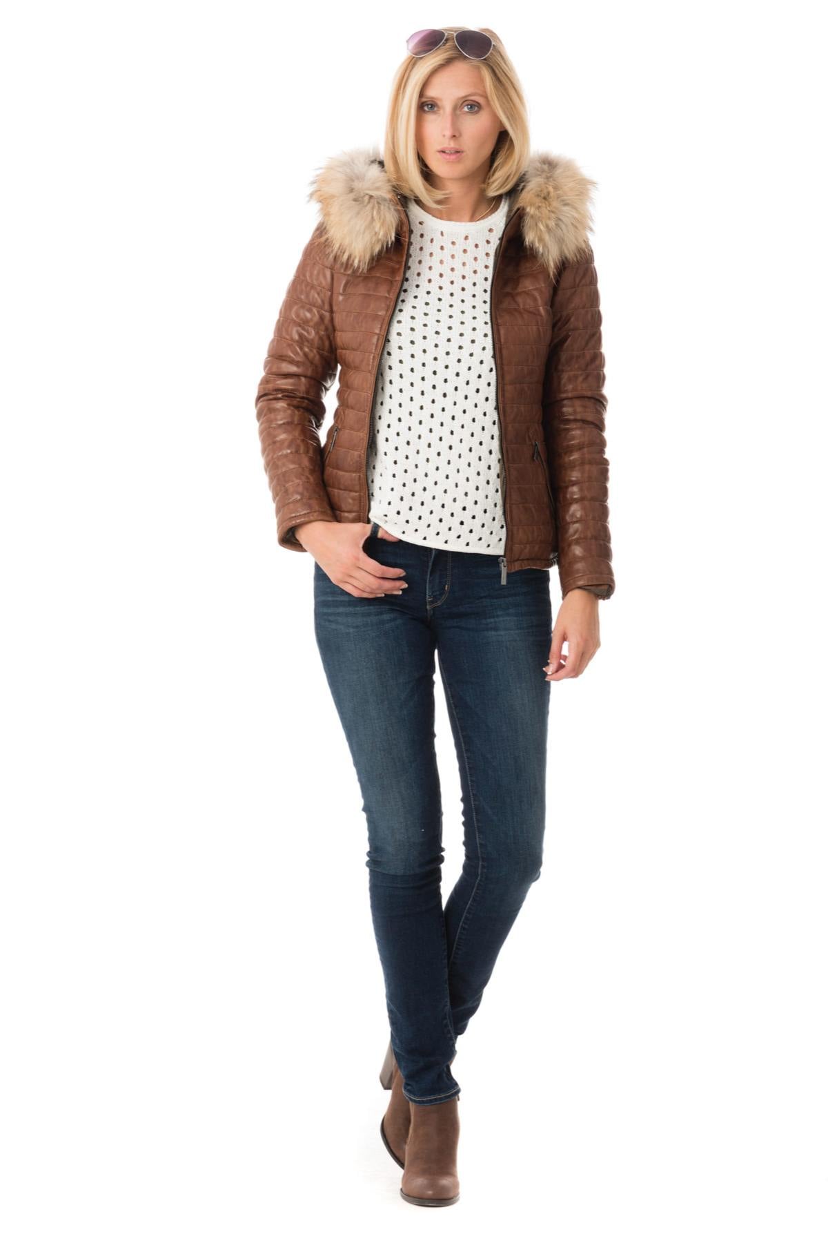 Cognac shearling jacket with Thinsulate warmth for winter style. - Image n°3