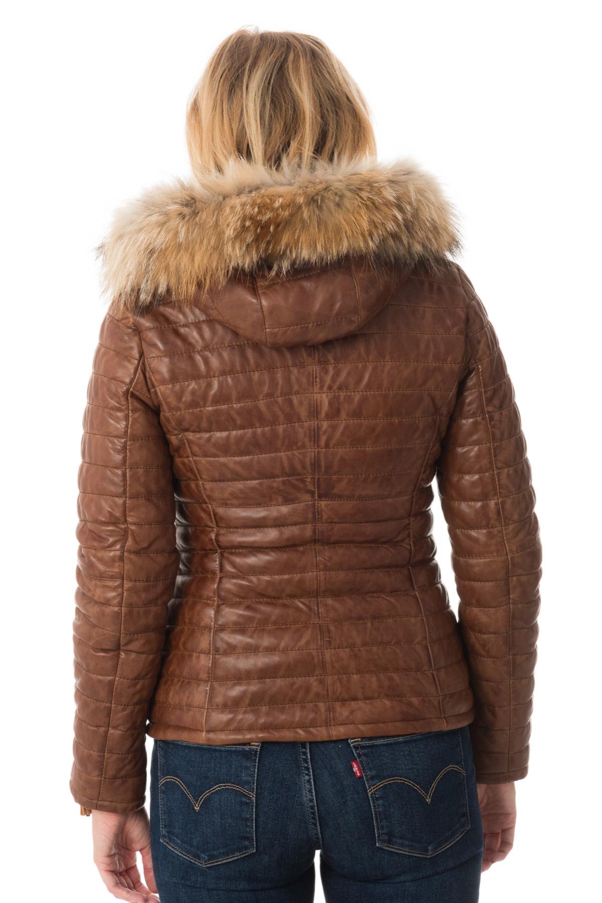 Cognac shearling jacket with Thinsulate warmth for winter style. - Image n°5
