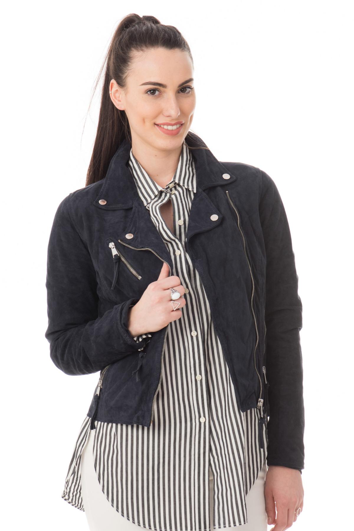 Soft navy suede goatskin biker jacket, lightweight and fluid. - Image n°3