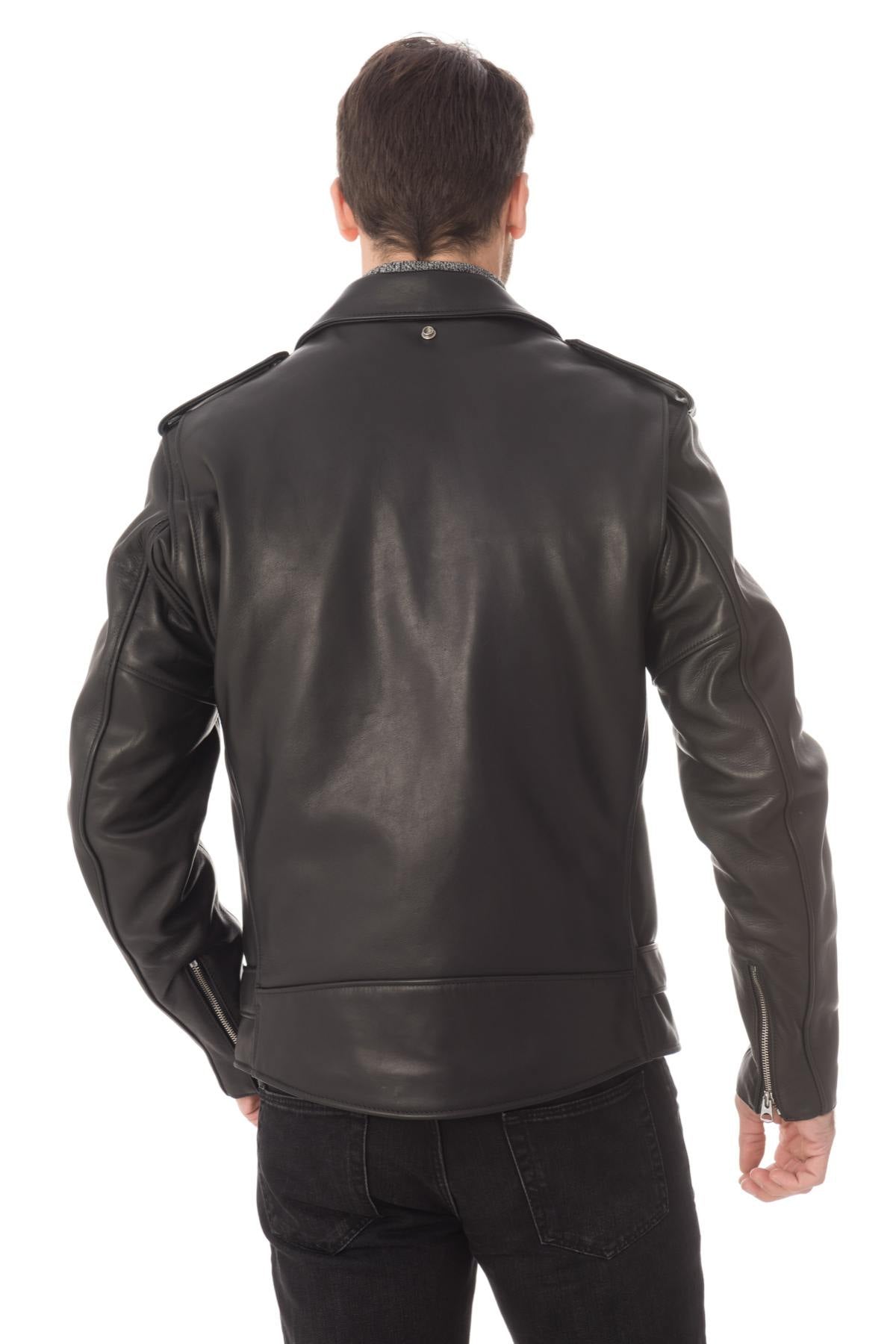 The 118L Black: Schott's longer Perfecto in heavyweight cowhide. - Image n°7
