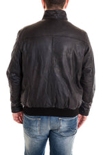 Soft lambskin leather jacket, matte finish, relaxed fit for comfort. - Image n°4
