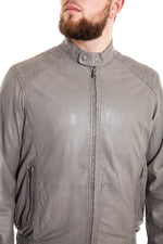 Grey lambskin jacket with a marbled finish, tailored for larger sizes. - Image n°3