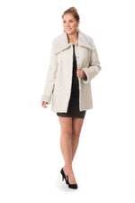 Reversed lambskin coat with wool-lamb collar for winter elegance. - Image n°2