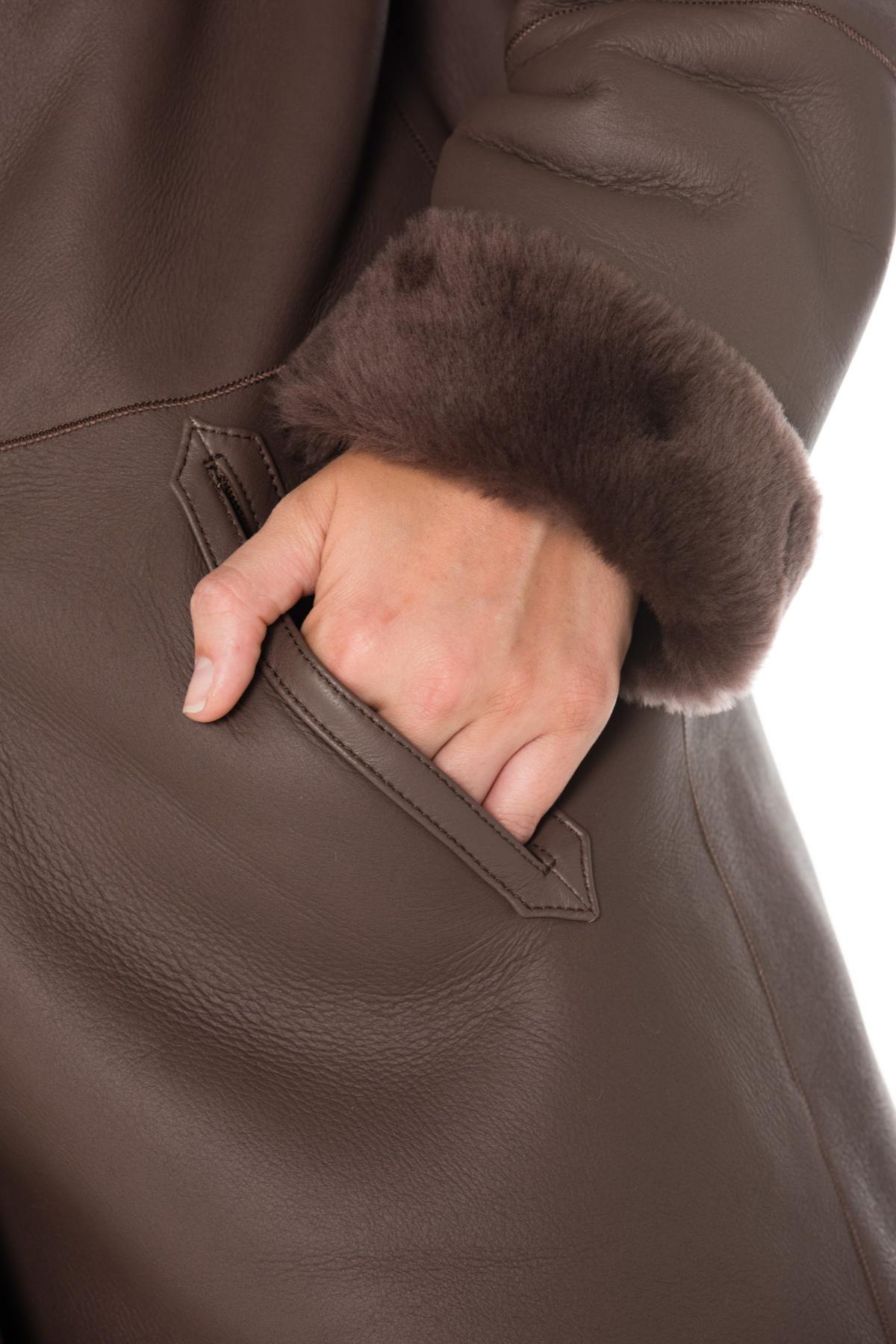Reversible brown shearling coat-sleek leather or soft fur. - Image n°12