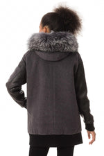 Wool-cashmere anthracite coat with lambskin sleeves. Detachable hood. - Image n°4