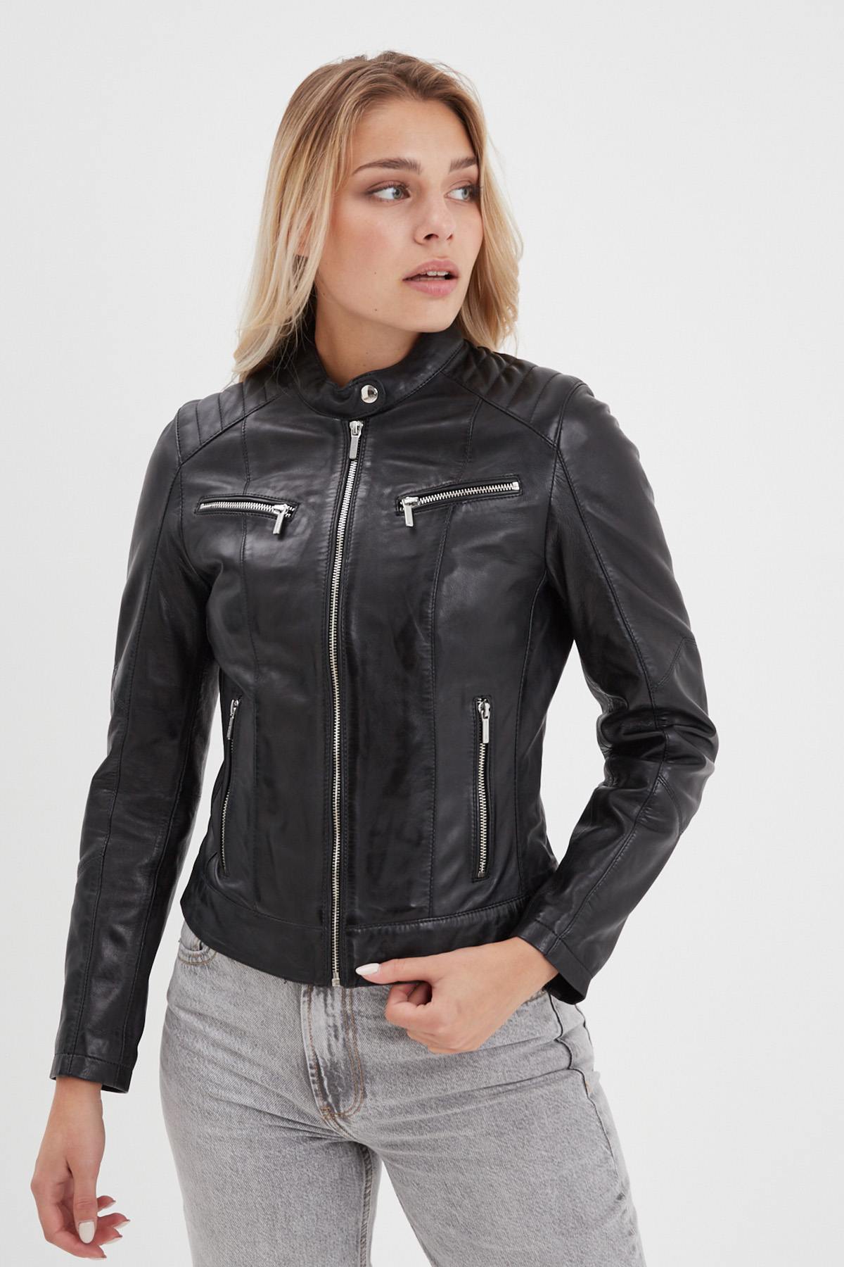 A black lambskin jacket with a moto collar - Image n°3