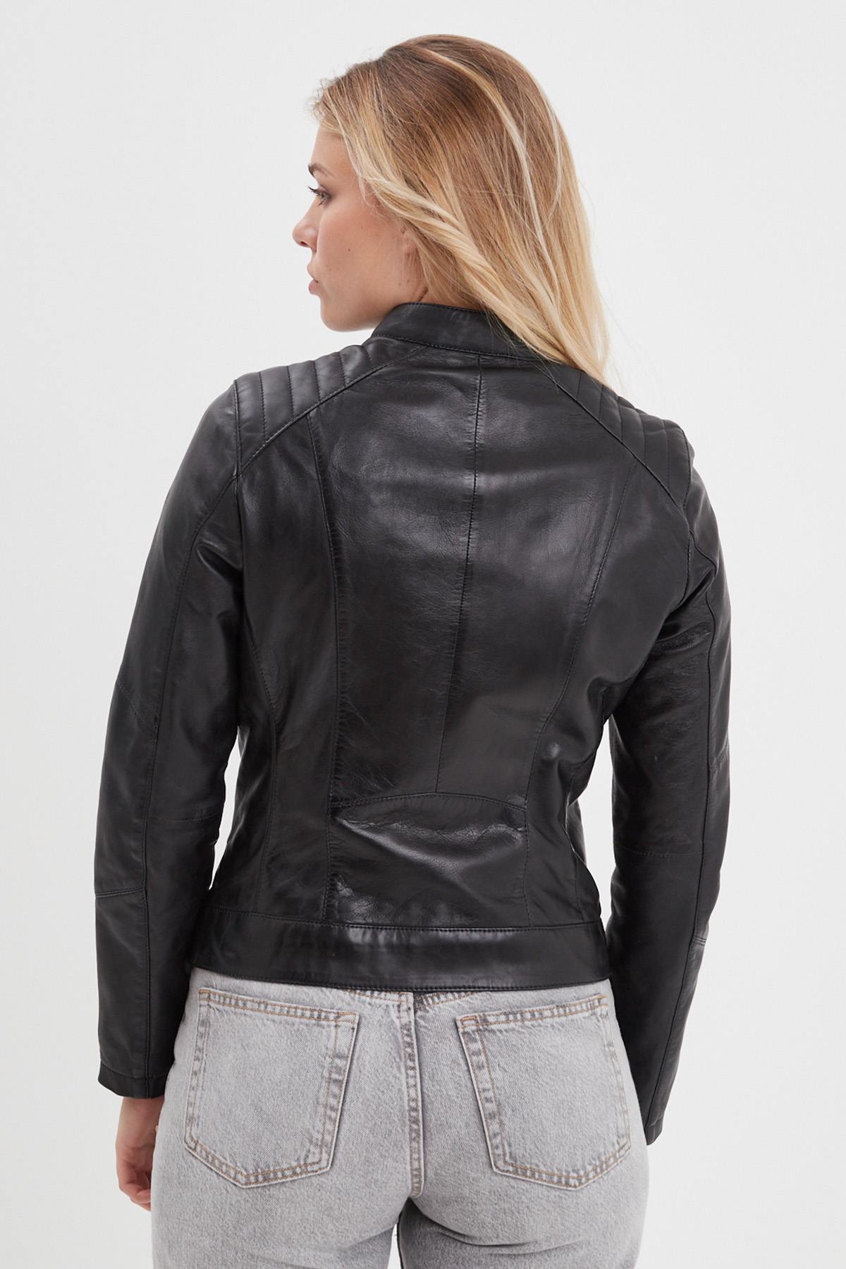 A black lambskin jacket with a moto collar - Image n°4