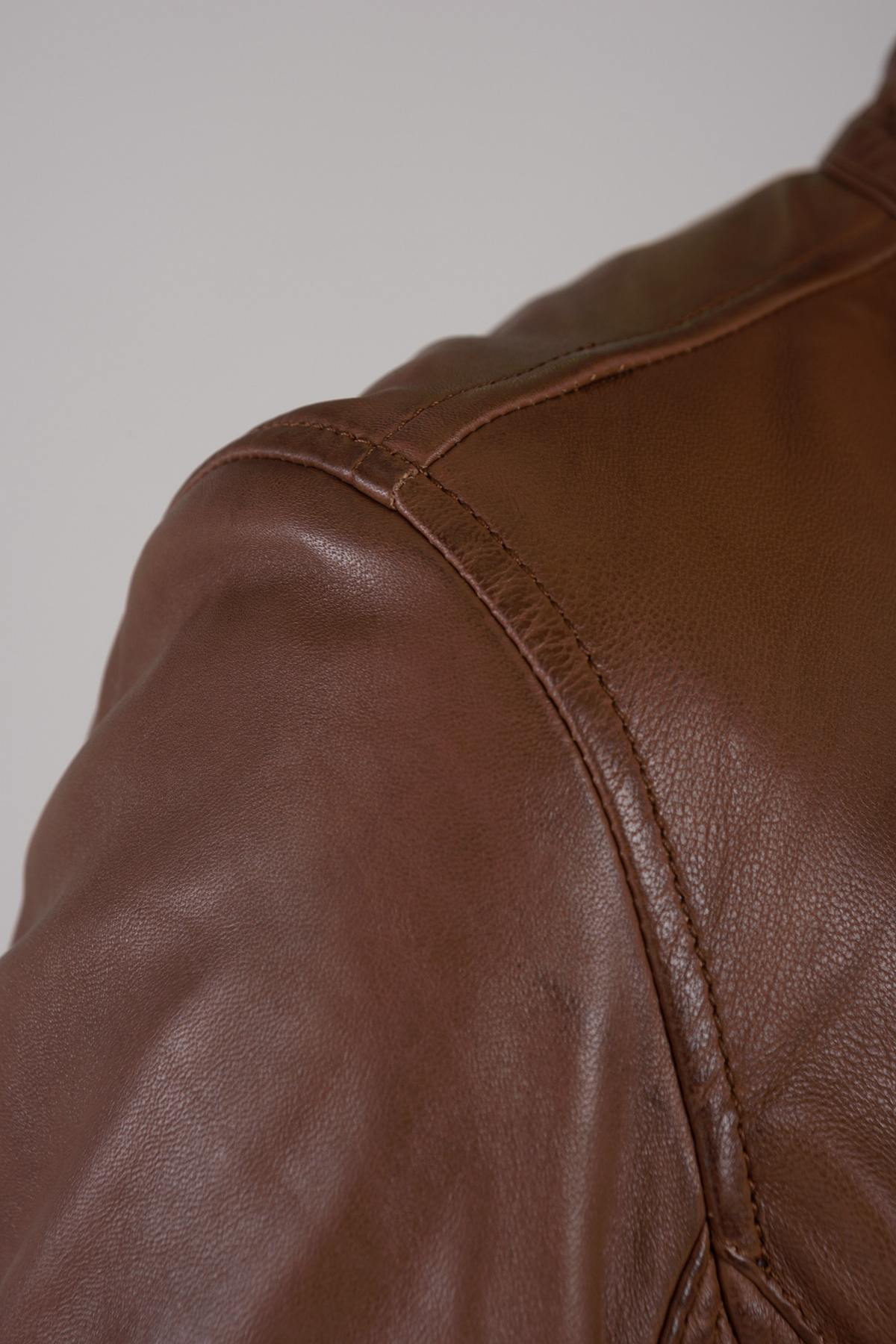 Redskins' lambskin jacket: slim fit, moto details, autumn-ready. - Image n°7