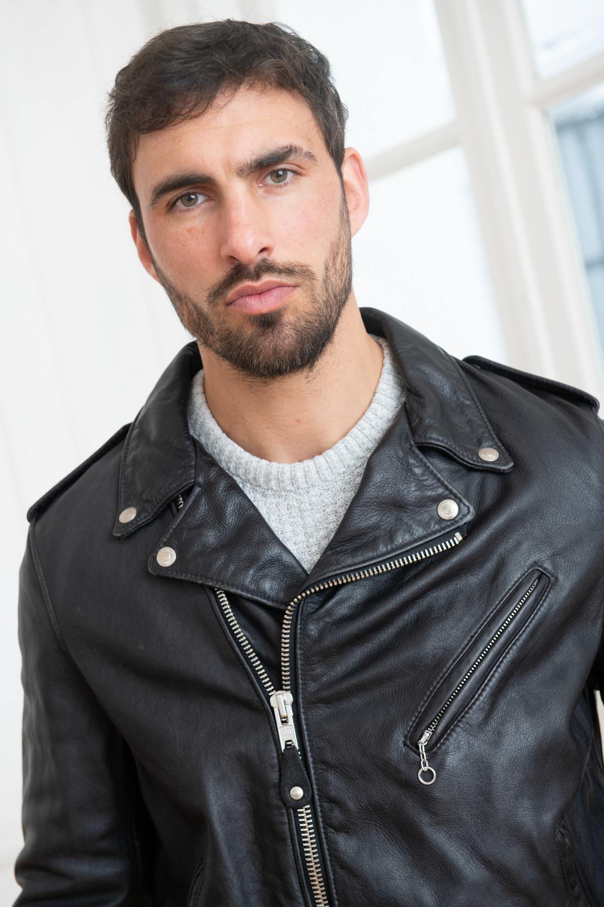 Schott's 626VN: slim-fit Perfecto in hand-aged vachetta leather. - Image n°7