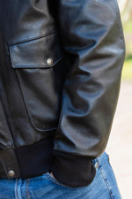 Schott's 184SM Black: A-2 jacket in naked cowhide. Fleece liner. - Image n°3