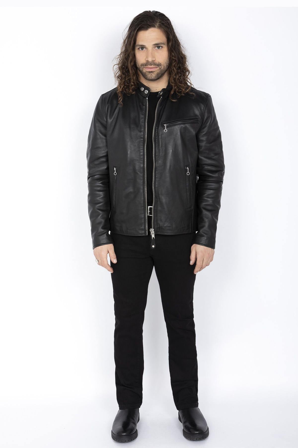 Schott's LC949D Black: a lambskin café racer, sleek and built to last. - Image n°3
