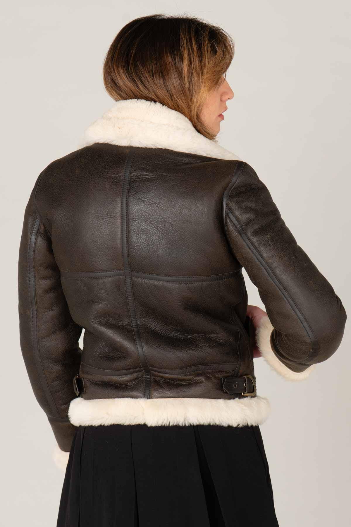 Dark brown sheepskin bomber by Schott, lined with wool for winter. - Image n°5