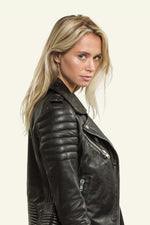 Slim black sheep leather biker jacket with quilted sleeves and waist. - Image n°4