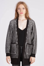 Black and white women's vest - Image n°1