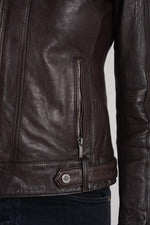 Deep brown lambskin jacket with a patina finish and mandarin collar. - Image n°8