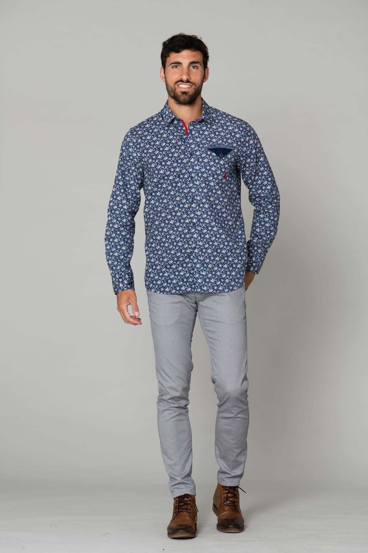Men's blue shirt with white pattern - Image n°1
