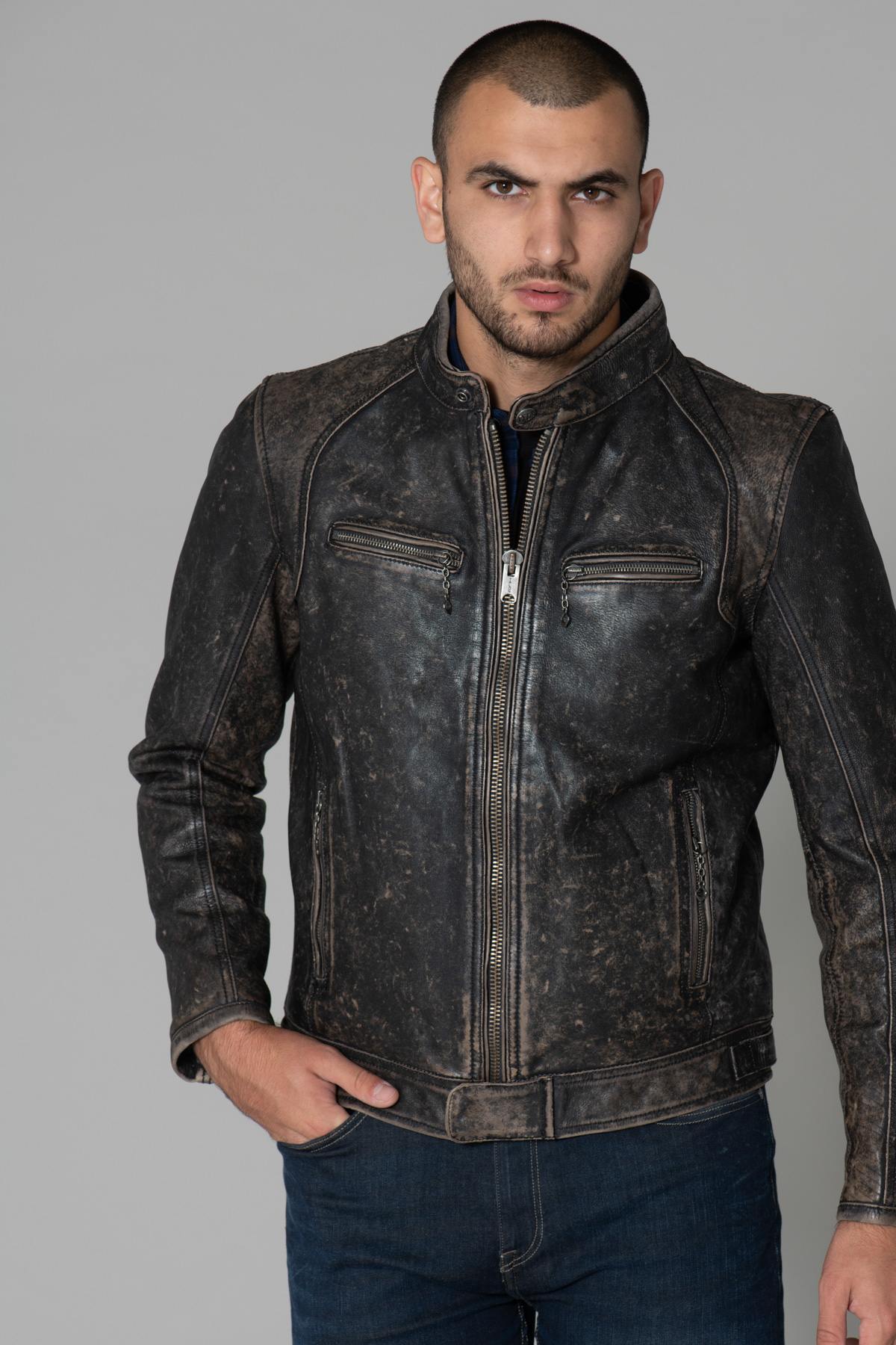 Patinaed cowhide biker jacket, stone-washed for a lived-in edge. - Image n°3