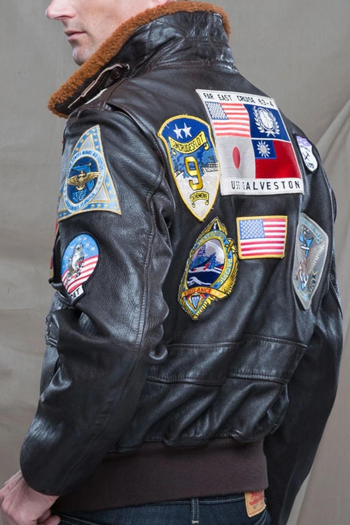 *Top Gun* G-1 jacket: goatskin leather, shearling collar, 17 patches. - Image n°7