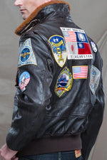 *Top Gun* G-1 jacket: goatskin leather, shearling collar, 17 patches. - Image n°7