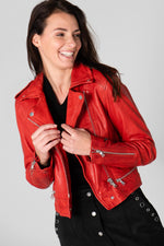 Washed red lambskin biker jacket with metallic zips and slim fit. - Image n°4