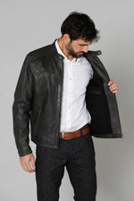 Daytona's Gafino in dark olive sheepskin. Fine-grained leather. - Image n°5