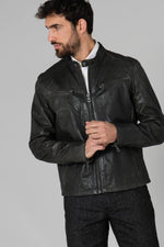 Daytona's Gafino in dark olive sheepskin. Fine-grained leather. - Image n°3