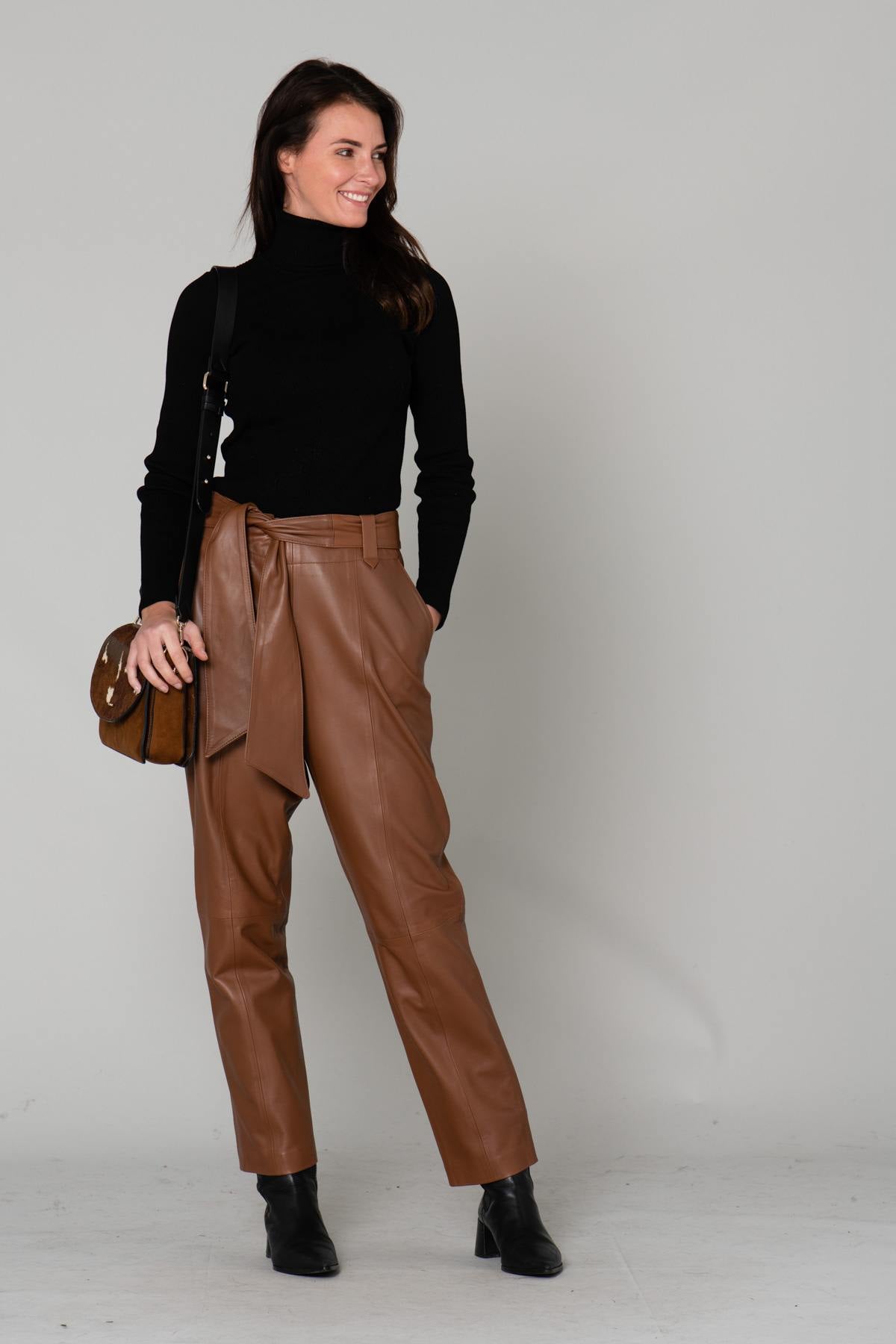 Belted cognac leather pants - Image n°5